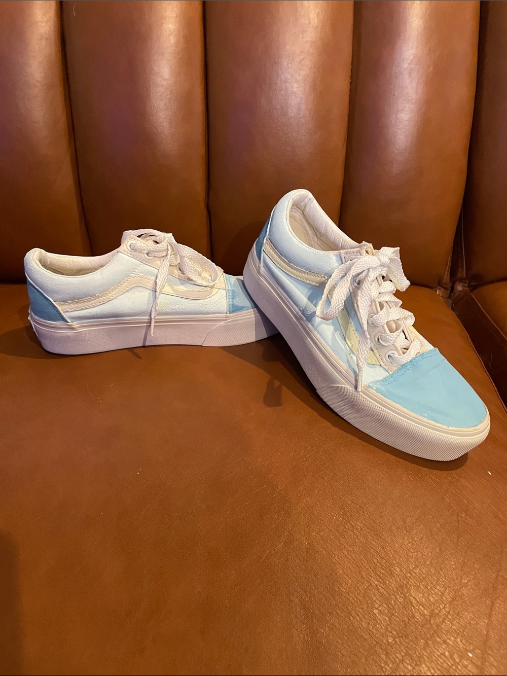 Vans Low-Top Sneakers in Light Blue and White